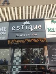 Luxury Salon in Thane