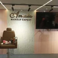 Professional Makeup Academy in Thane