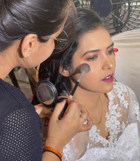 Bridal Makeup Artist at Shanti Patel Academy