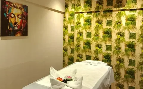 Zen Luxury Spa in Vile Parle
