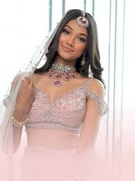 Student practicing bridal makeup at Glamblush Academy Mumbai